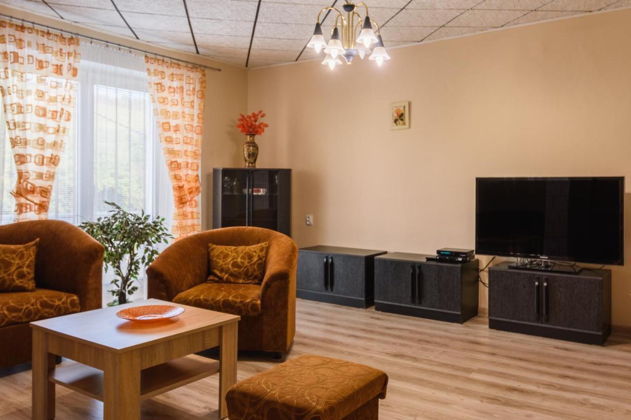 Apartman Elegant 2 Bešeňová Buitenkant foto