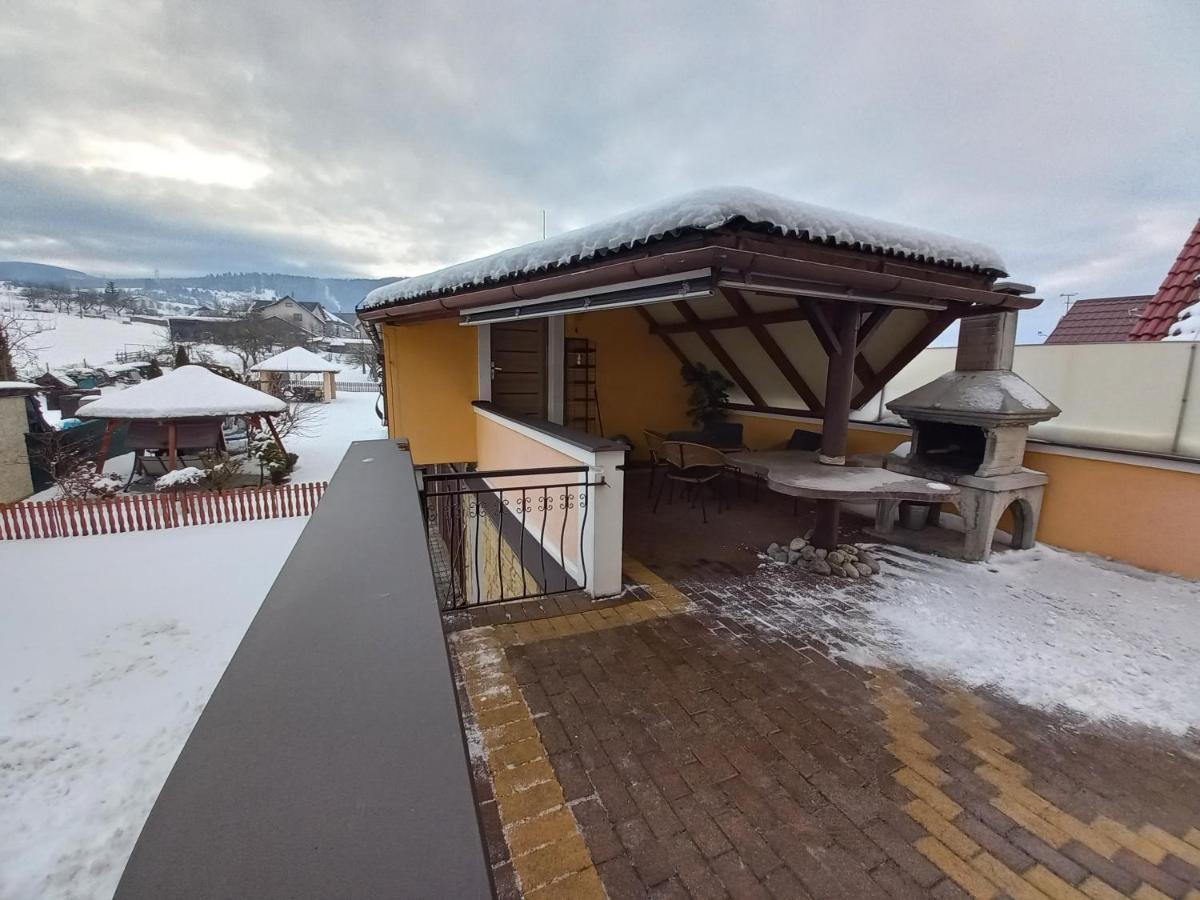 Apartman Elegant 2 Bešeňová Buitenkant foto