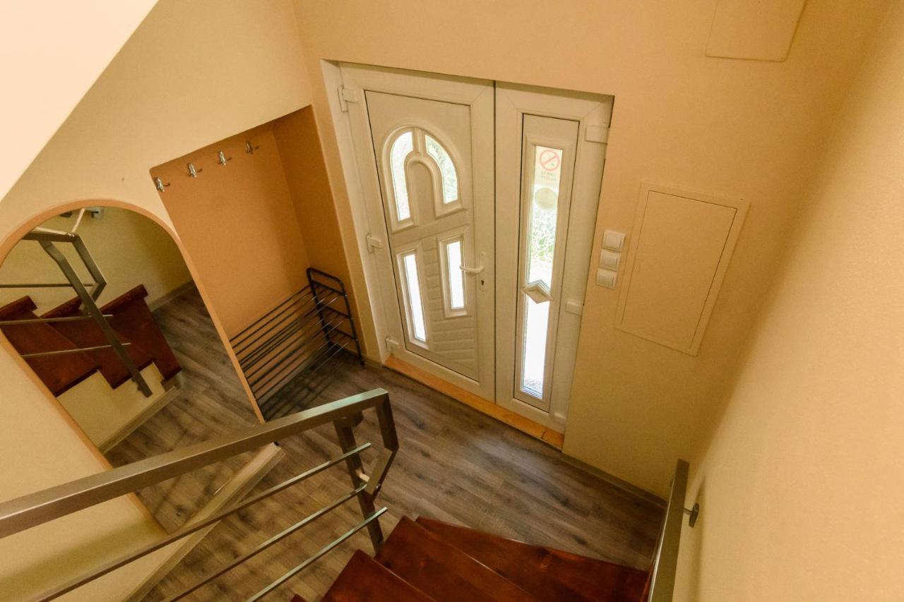 Apartman Elegant 2 Bešeňová Buitenkant foto
